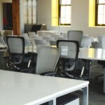 Scaune confortabile pentru birou – cum îl alegi pe cel mai bun